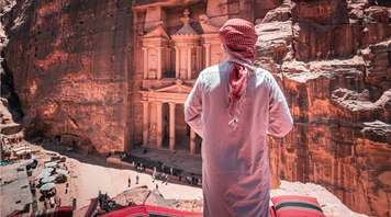 7 Wonders of the World List and How to Visit Them With a Private Guide